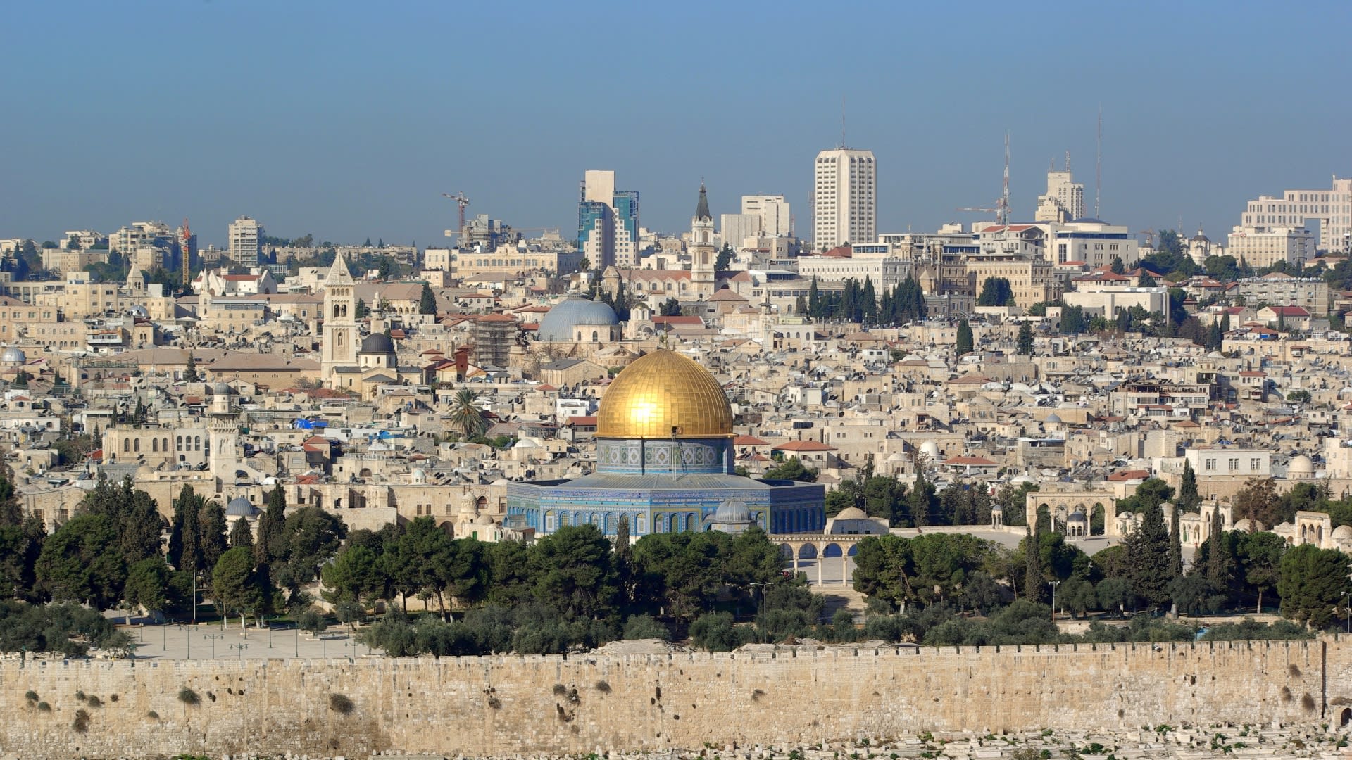 V Izraeli by se v neděli měly otevřít obchody, posilovny, synagogy a další svatostánky. (ilustrační foto)