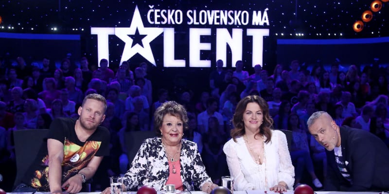 Jiřina Bohadalová se objevila i v porotě soutěže Česko Slovensko má talent.