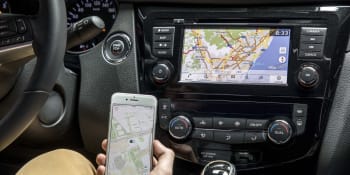 Auta jako chytré telefony: Výrobci neřeší softwarovou podporu starších modelů