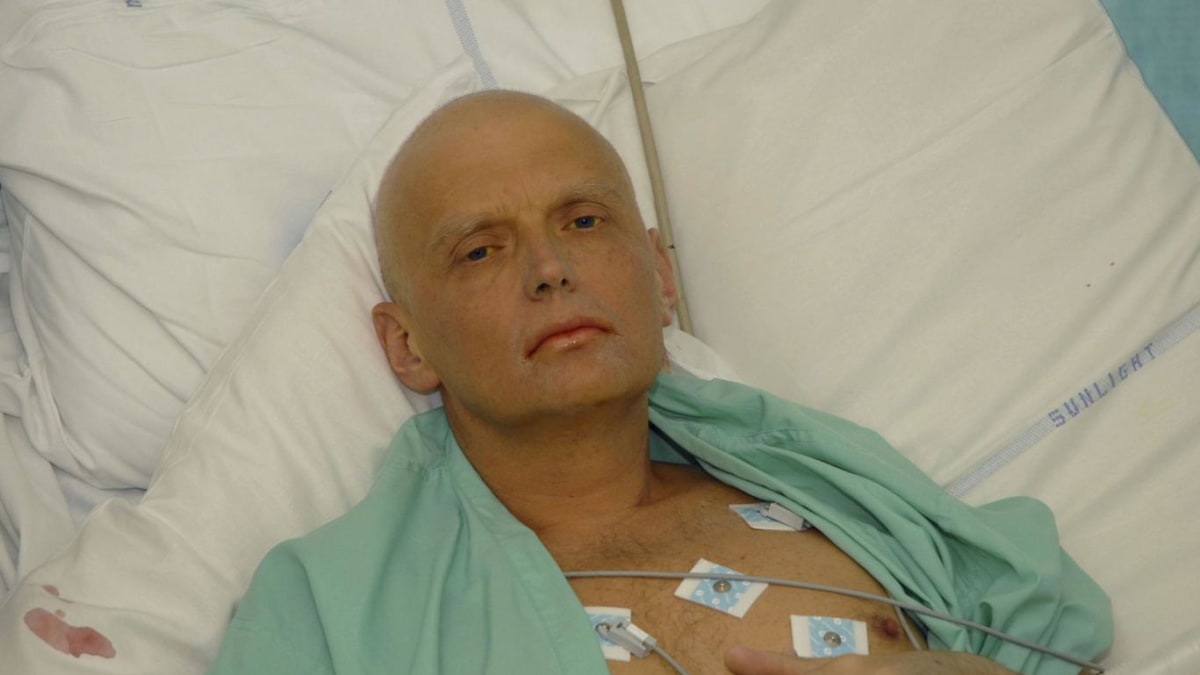 Umírající Alexandr Litviněnko. Agent byl otráven radioaktivním poloniem.