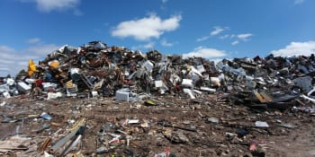 Věčný odpad: Sklo nebo polystyren se nikdy nerozloží, dětské pleny přežijí nás i vnoučata