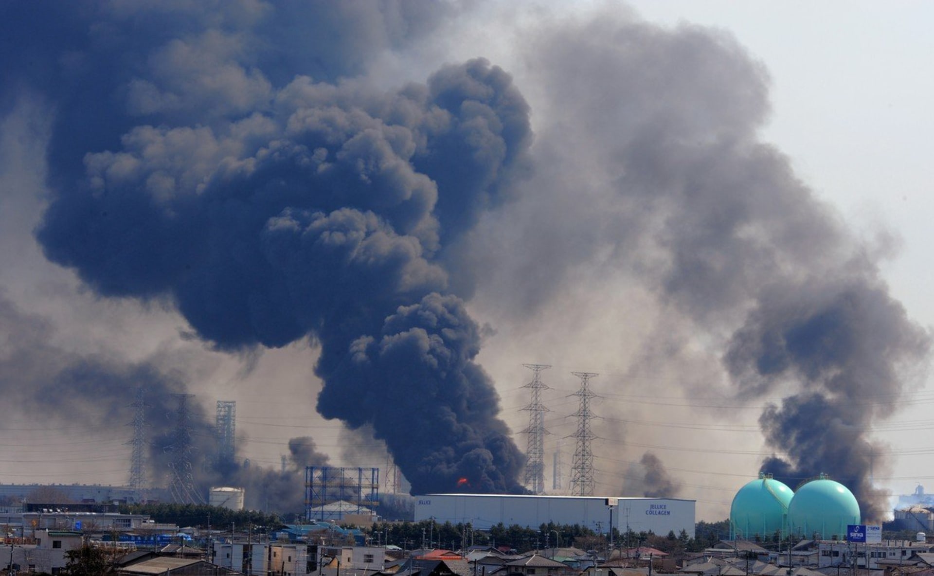 Dne 11. března 2011 celé Japonsko překvapilo mohutné zemětřesení, byla zasažena i jaderná elektrárna Fukušima.