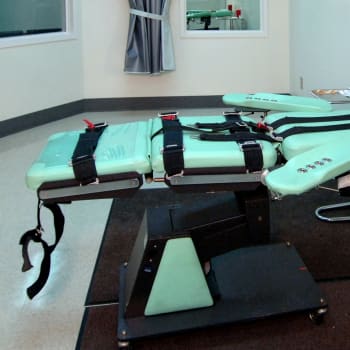 Popravčí komora v San Quentinu určená k popravám smrtící injekcí
