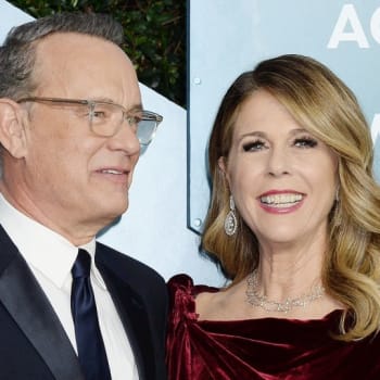 Tom Hanks s manželkou.