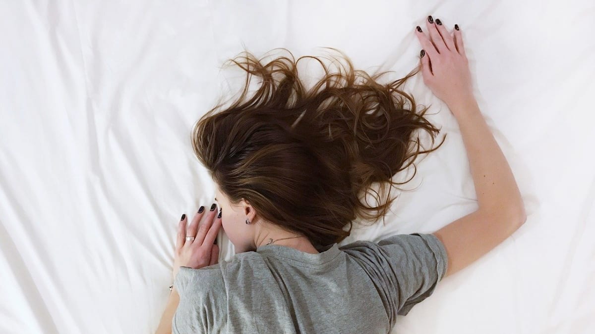 Spánek jako zdroj energie, ale zároveň hrozba nakažení?