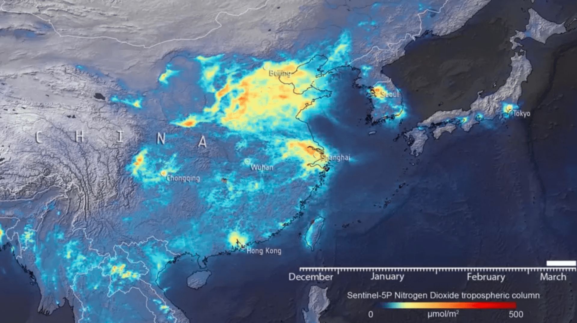Snímek vesmírné agentury ESA jasně dokazuje úbytek znečištění v atmosféře.