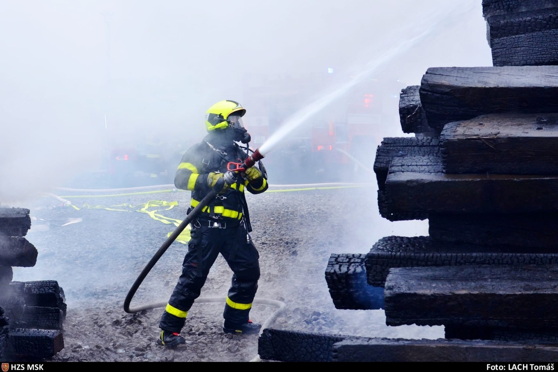 Pražští hasiči museli na testy kvůli kontaktu s nakaženým náměstkem primátora Petrem Hlubučkem (ilustrační foto).