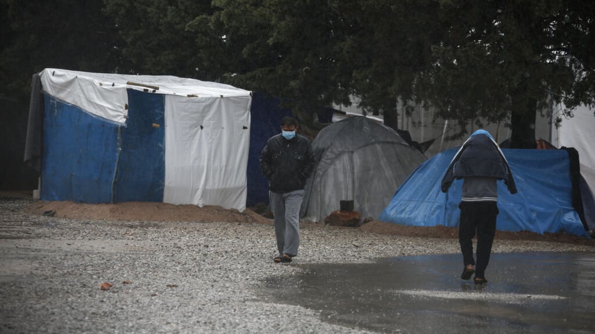 Detenční tábor v řecké Malakase v karanténě