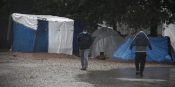 COVID-19 si nevybírá. Řecko uzavřelo kvůli nákaze již dva uprchlické tábory