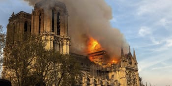 Notre-Dame se pro veřejnost otevře za tři roky. Podívejte se přímo do katedrály