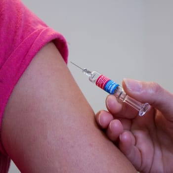 Očkování proti meningokoku B bude pro vybrané věkové skupiny zdarma