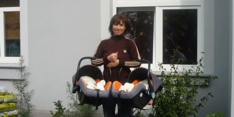 Maminka Dagmar s dvojčaty