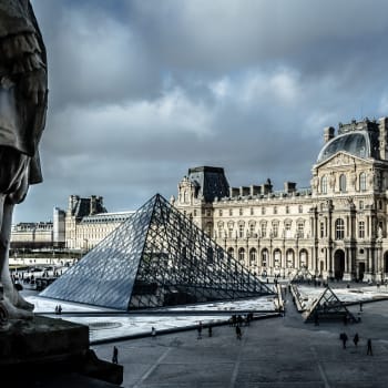 Pařížský Louvre