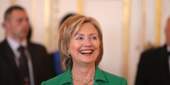 Clintonová podpořila Bidenovu prezidentskou kandidaturu