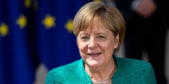 Podle Merkelové by Německo brzy mohlo začít otvírat hranice sousedním státům