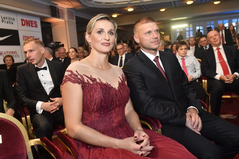 Barbora Špotáková s dlouholetým partnerem Lukášem Novotným. Mají spolu dva syny.