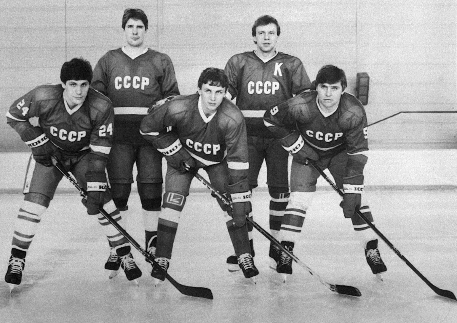 Sovětská Legie zkázy: zleva Sergej Makarov, Alexej Kasatonov, Igor Larionov, Vjačeslav Fetisov a Vladimir Krutov. 