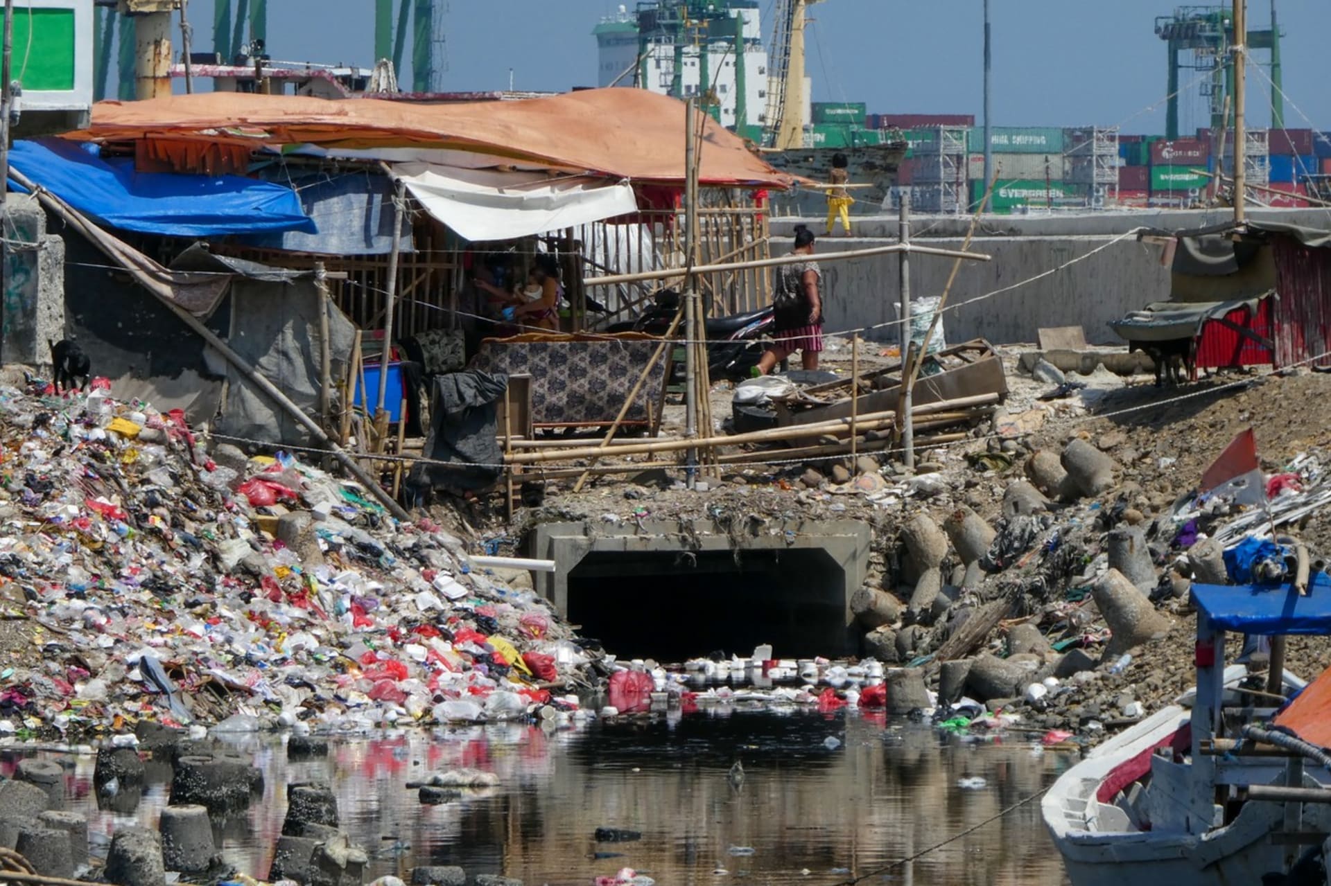 Velký problém s odpadem mají také v indonéské Jakartě.