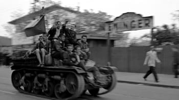 Pražské povstání: 75 let od klíčové bitvy o zemi i rozhlas. Při bojích padly tisíce lidí