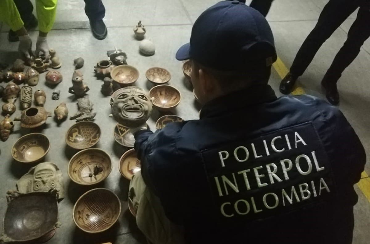 Kolumbijští policisté objevili v Bogotě 242 uměleckých předmětů.