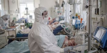Ruské zdravotnictví pomalu kolabuje. Lékaři odcházejí, páchají i sebevraždy