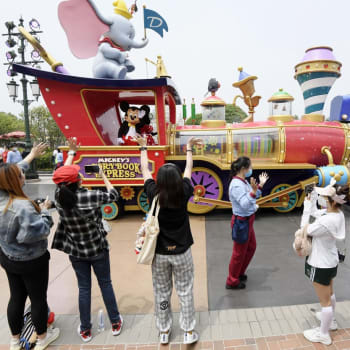 Disneyland v Šanghaji byl znovu otevřen.