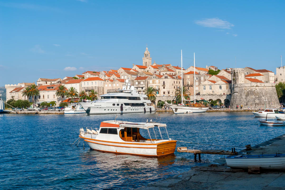 Do Chorvatska mohou turisté bez testů a jen s potvrzením o pobytu. 