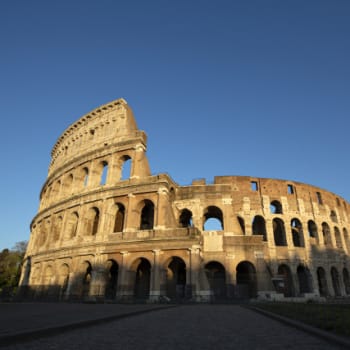 Koloseum bez turistů.