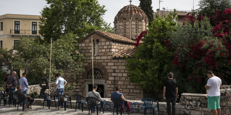 Desetitisíce Řeků mohly poprvé po dvou měsících na bohoslužbu do kostela.