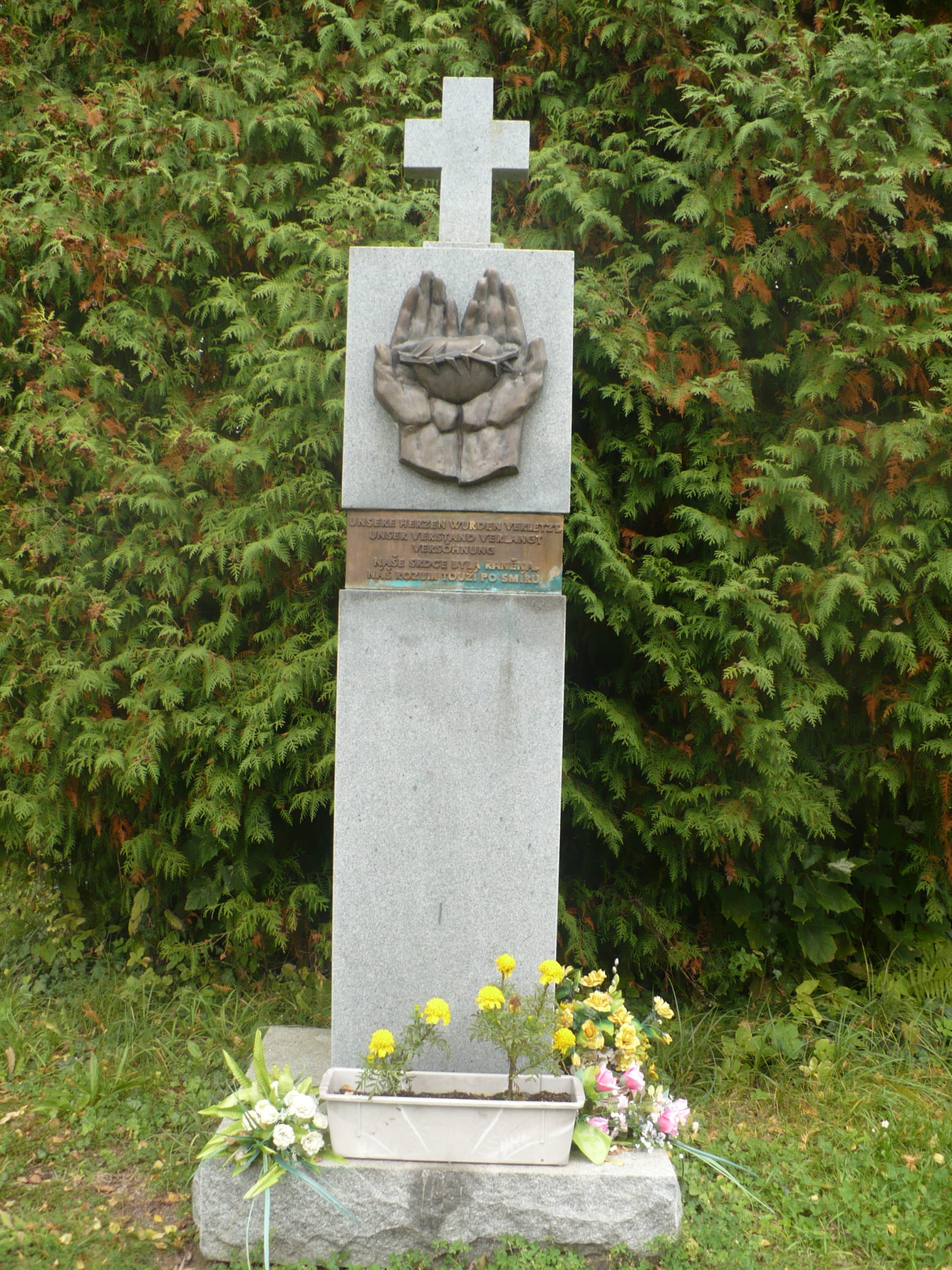Památník lanškrounského masakru německého obyvatelstva