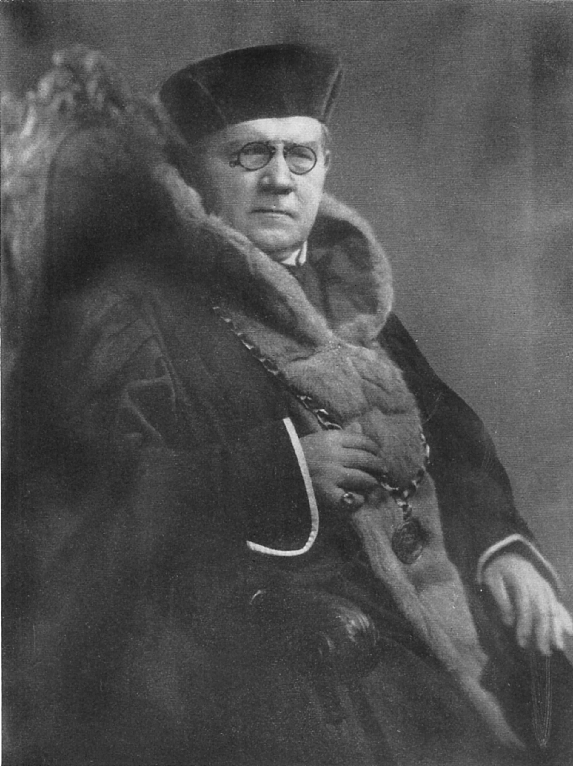 August Naegle, rektor pražské univerzity, jenž neuspěl v prezidentské volbě roku 1920