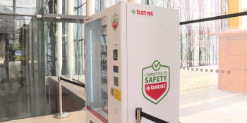 Česko je plné automatů s respirátory s falšovanou certifikací