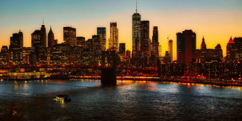 Starosta New Yorku zrušil zákaz nočního vycházení o den dřív