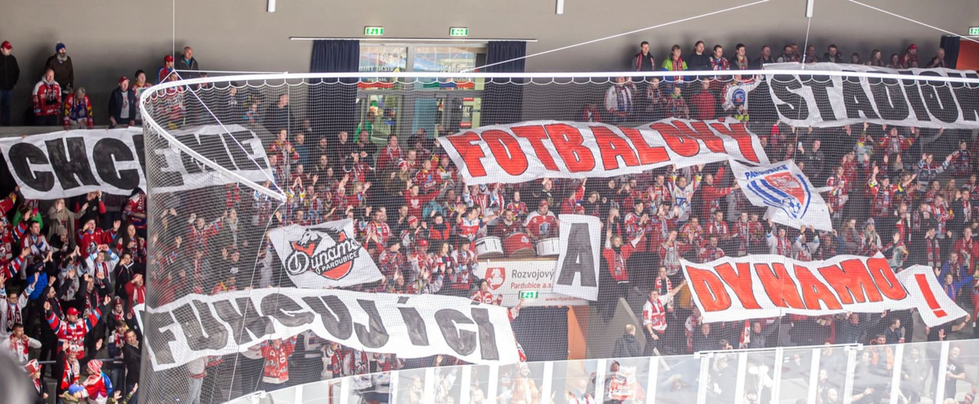 Fanoušci hokejového Dynama Pardubice patří k nejlepším v české extralize. Nyní se dočkají i nového majitele klubu.