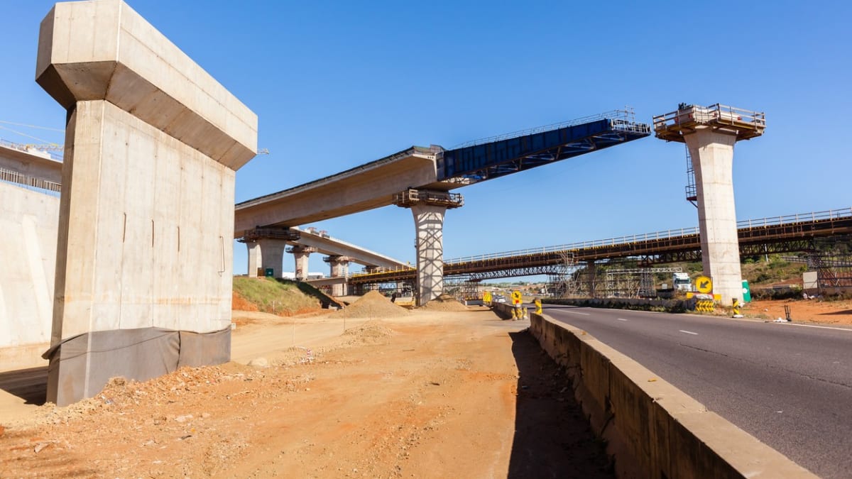 V roce 2022 se začne budovat řada nových dálničních úseků. (ilustrační foto)