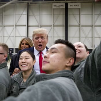 Donald Trump na americké základně Ramstein v Německu