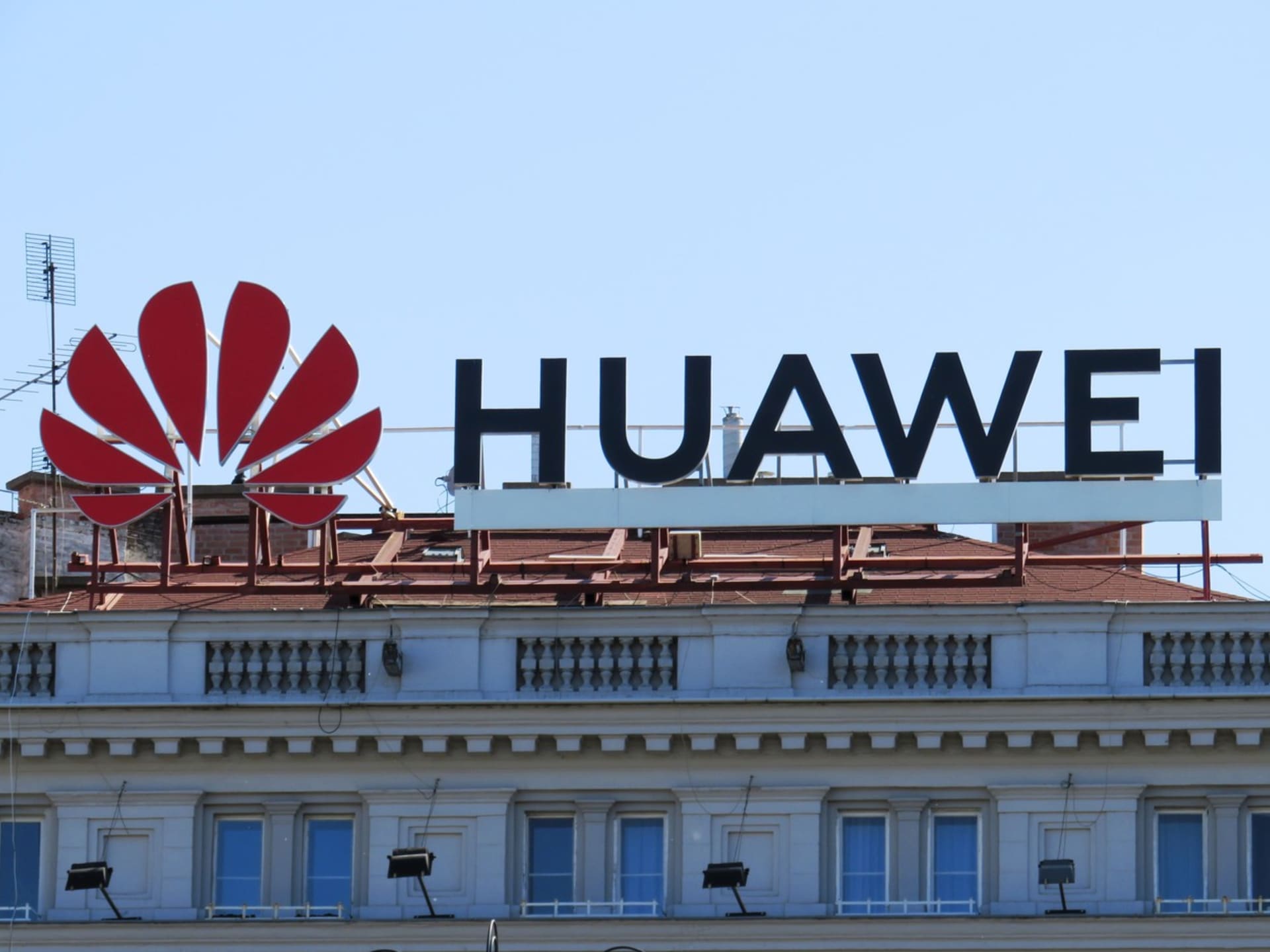 Kvůli Huawei mohou být v sázce výjimečné vztahy mezi USA a Velkou Británií
