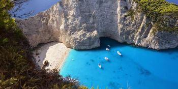 Na řecký ostrov Zakynthos stále nejezdí turisté. Vrátí se v červenci?