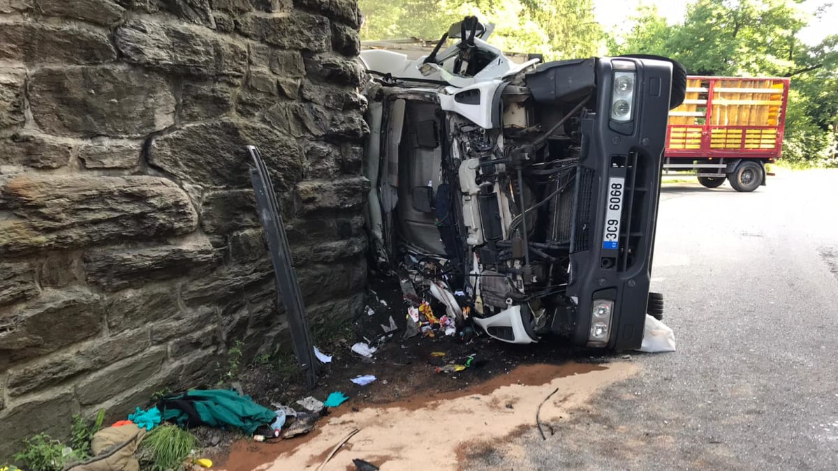 Tragická nehoda kamionu na Táborsku 