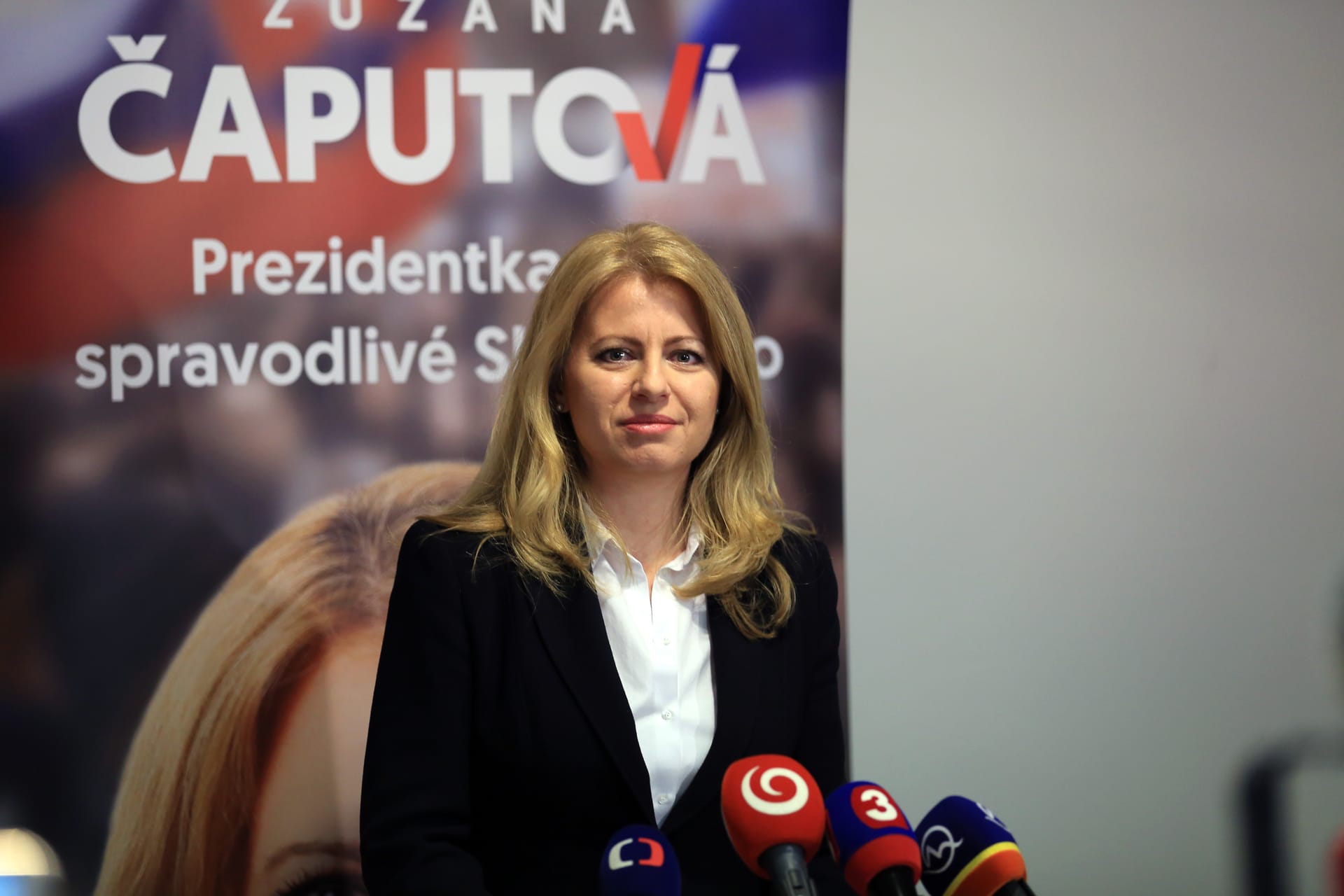  Slovenská prezidentka Zuzana Čaputová zrušila program, je v karanténě.