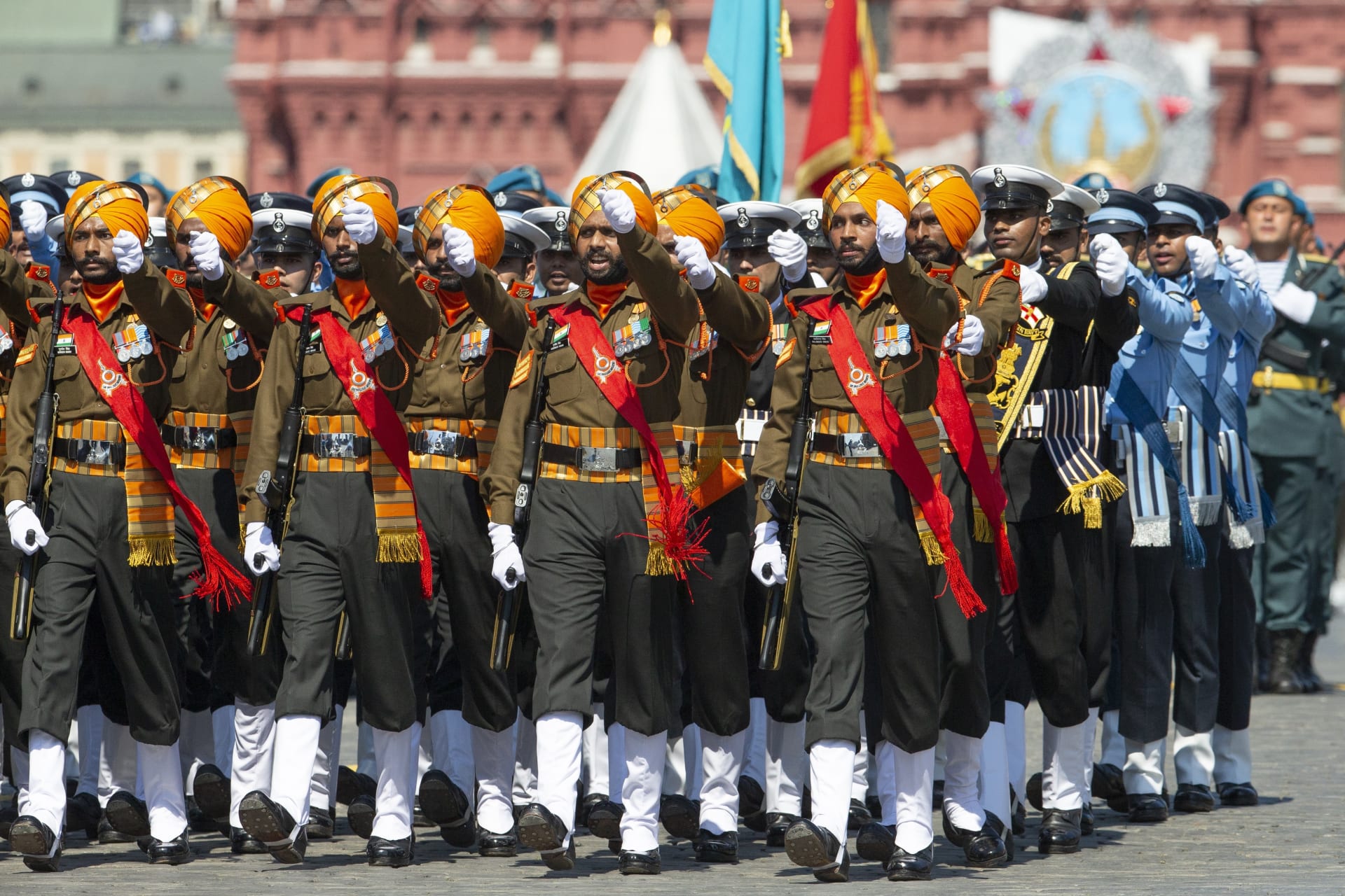 Indičtí vojáci na přehlídce v Moskvě
