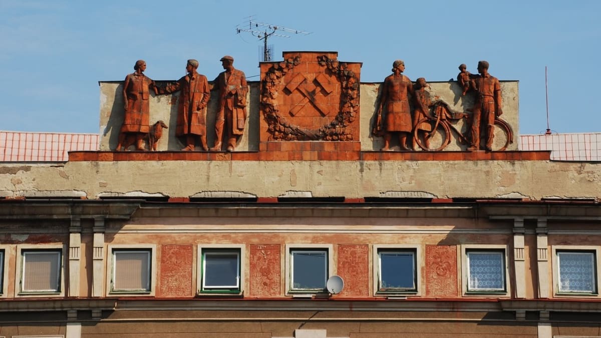 Ostrava měla připomínat Paříž. Čím je socialistický realismus výjimečný?