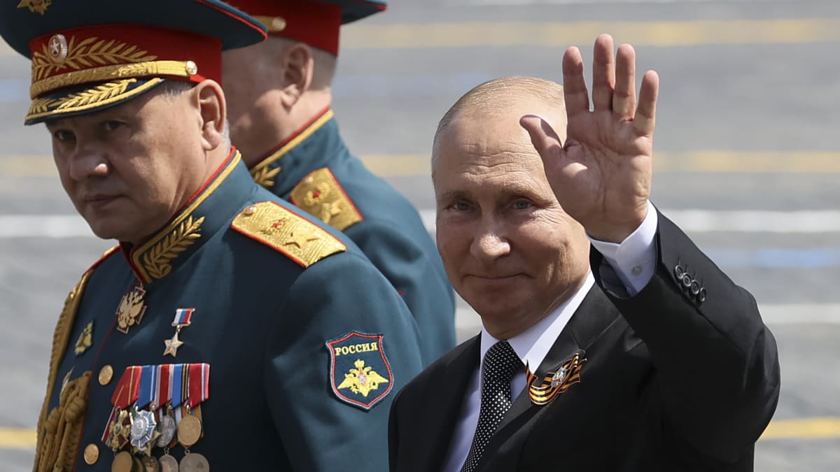 Ruský prezident Vladimir Putin na vojenské přehlídce v Moskvě