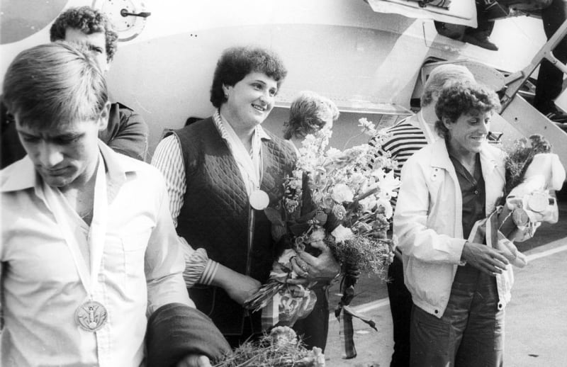Hvězdy československé atletiky: rychlochodec Jozef Pribilinec, koulařka Helena Fibingerová a běžkyně Jarmila Kratochvílová na snímku z roku 1983