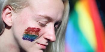 V barvách duhy: Pochody Gay Pride mají padesátiletou respektovanou tradici