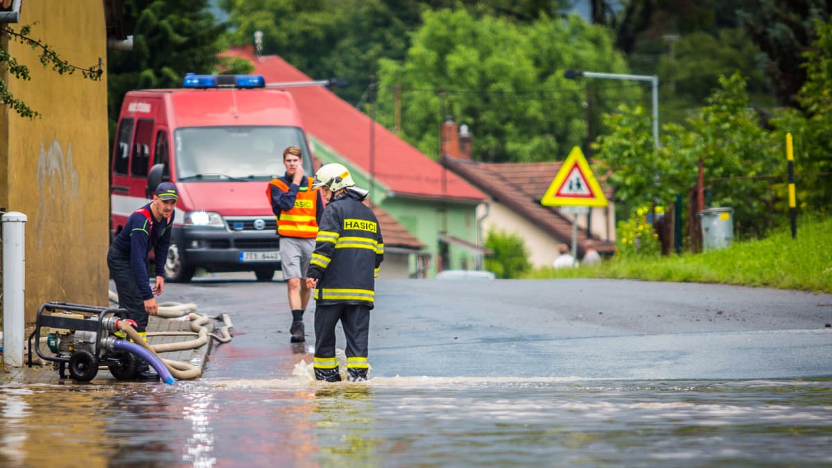 Moravskoslezští hasiči vyjížděli ke stovkám zásahů