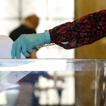 V Polsku se dnes koná první kolo prezidentských voleb