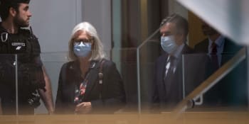 Penelopegate: Francouzský expremiér Fillon a jeho žena byli odsouzeni za zpronevěru