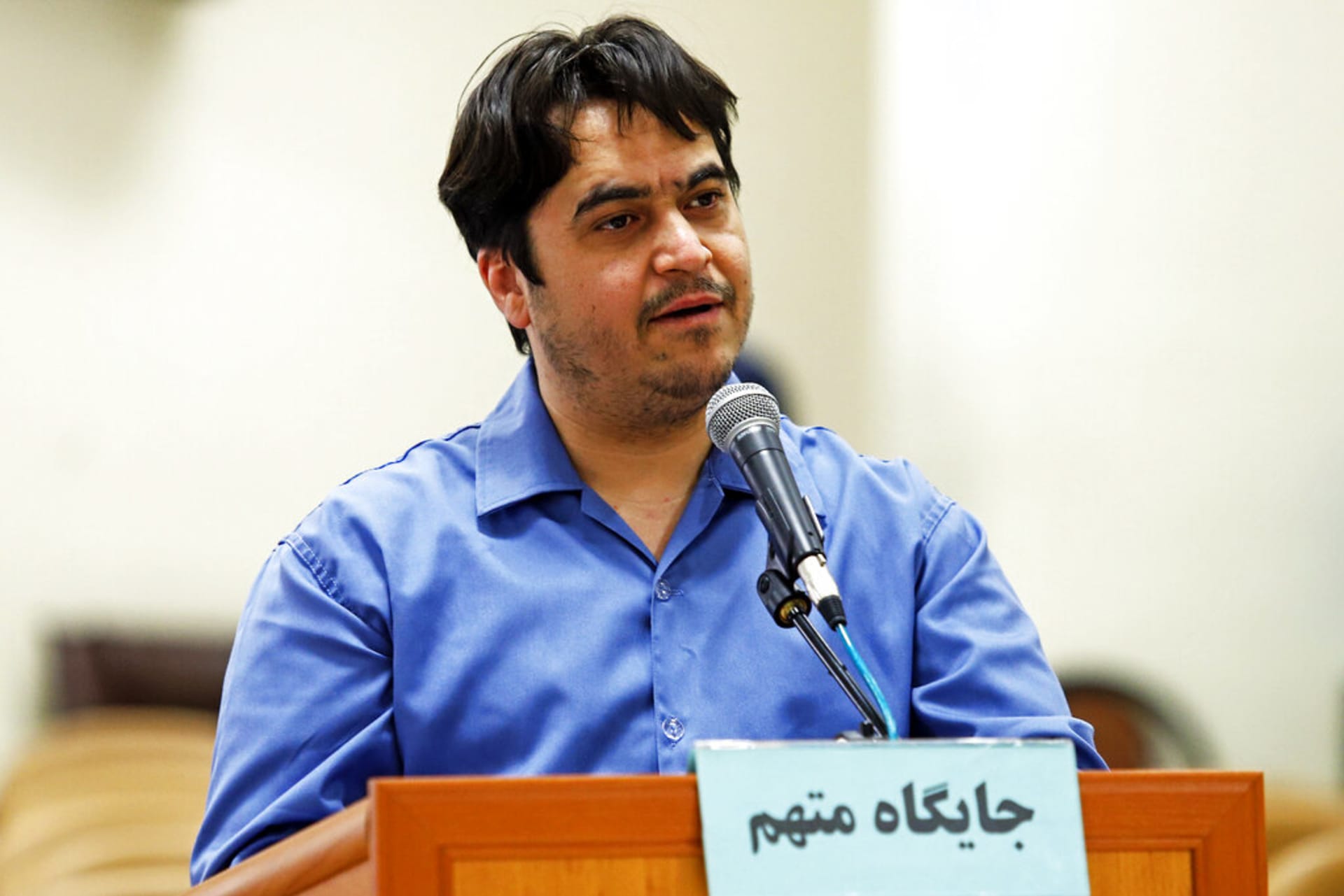 Odsouzený íránský novinář Rúholláh Zam