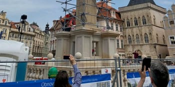 Daruj a zaplať! Praha neodpustí poplatek za zábor pro stavbu mariánského sloupu